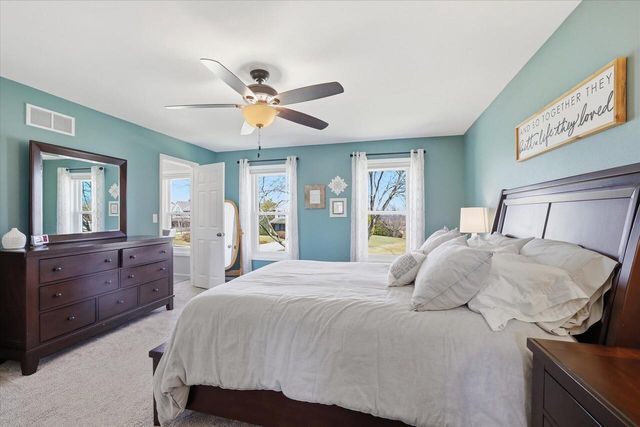 W141N10625 Wooded Hills DRIVE, Germantown, WI 53022