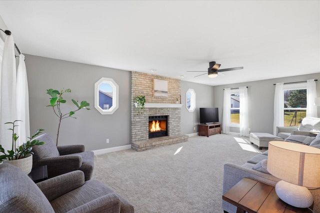 W141N10625 Wooded Hills DRIVE, Germantown, WI 53022