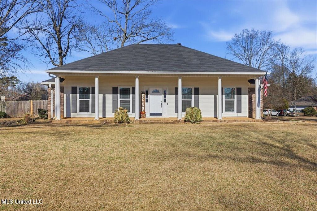 799 Highpoint Drive, Byram, MS 39272