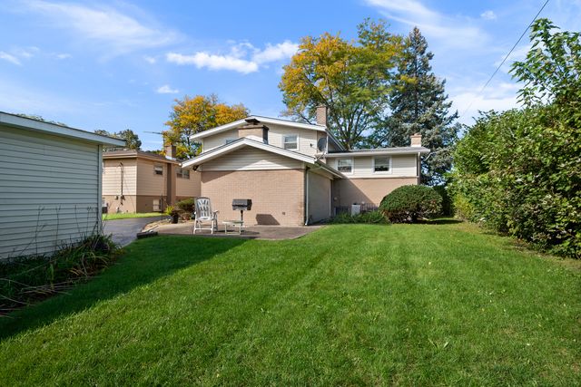 9429 OZARK Avenue, Morton Grove, IL 60053