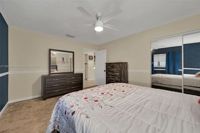 7921 NW 90th Ave, Tamarac, FL 33321