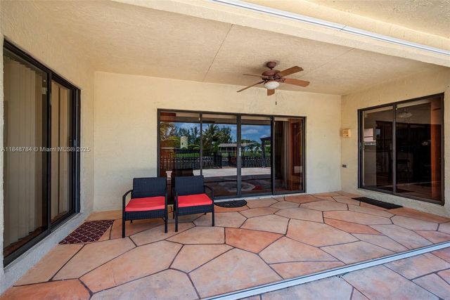 7921 NW 90th Ave, Tamarac, FL 33321