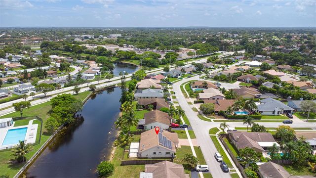 7921 NW 90th Ave, Tamarac, FL 33321