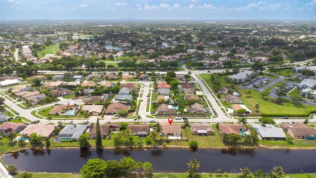7921 NW 90th Ave, Tamarac, FL 33321