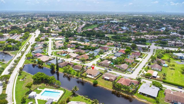 7921 NW 90th Ave, Tamarac, FL 33321