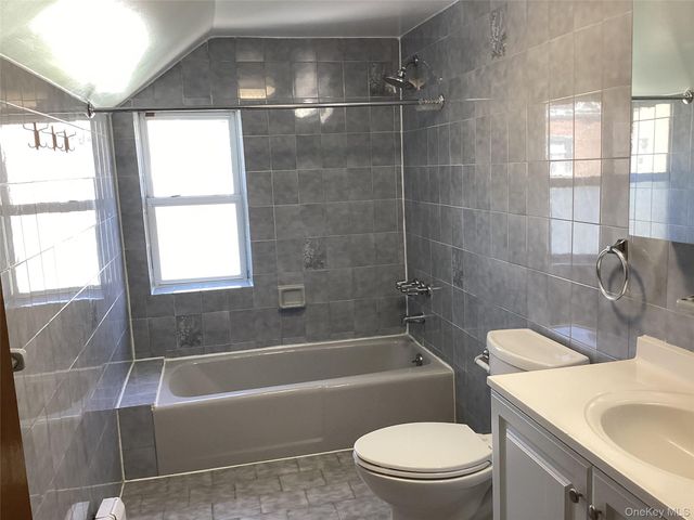6125 185th Street, Fresh Meadows, NY 11365