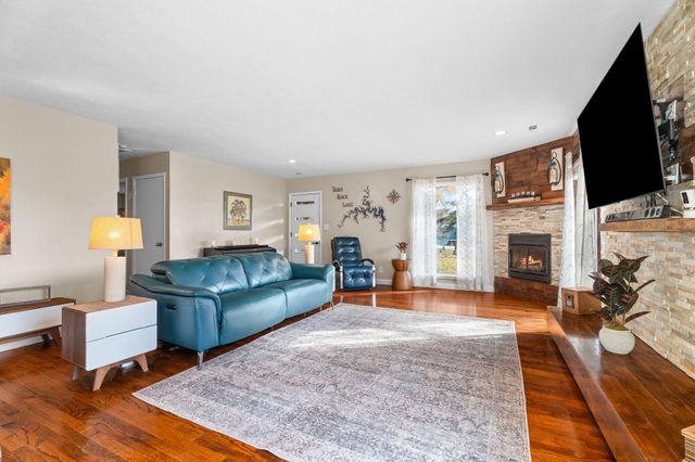 238 Dale Avenue, Hollister, MO 65672