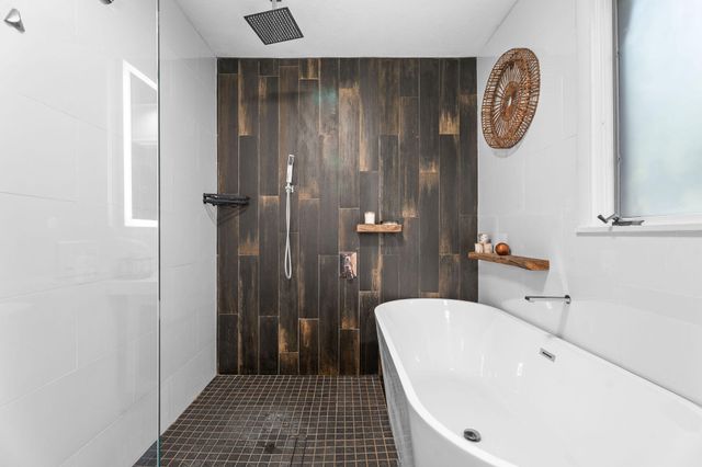 238 Dale Avenue, Hollister, MO 65672