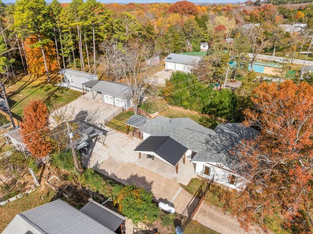 238 Dale Avenue, Hollister, MO 65672