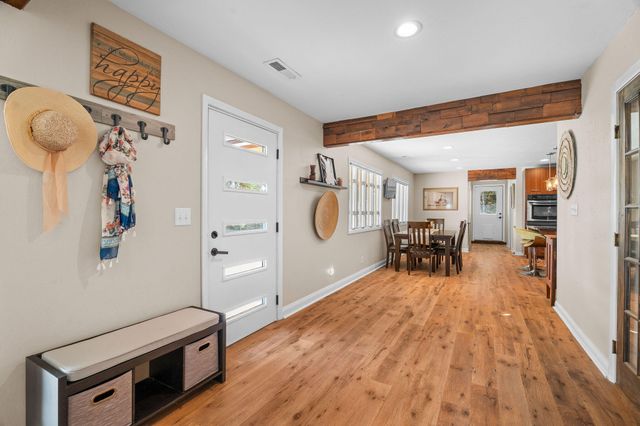 238 Dale Avenue, Hollister, MO 65672