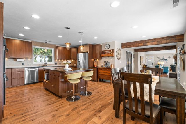 238 Dale Avenue, Hollister, MO 65672