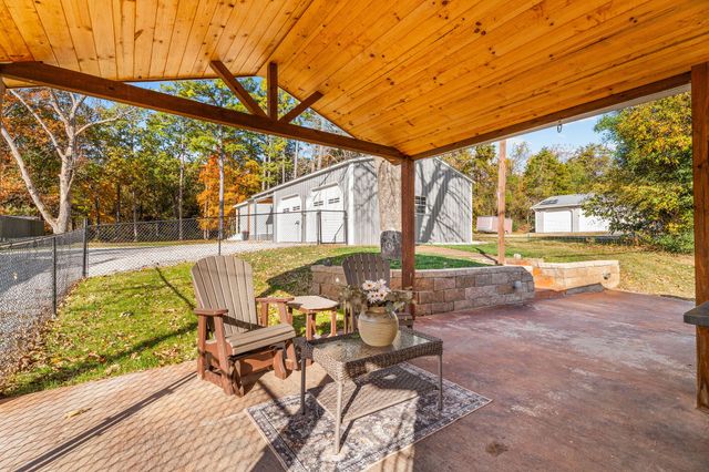 238 Dale Avenue, Hollister, MO 65672