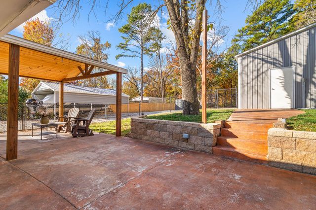 238 Dale Avenue, Hollister, MO 65672