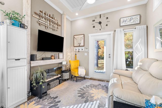 238 Dale Avenue, Hollister, MO 65672