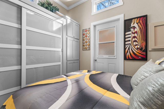 238 Dale Avenue, Hollister, MO 65672