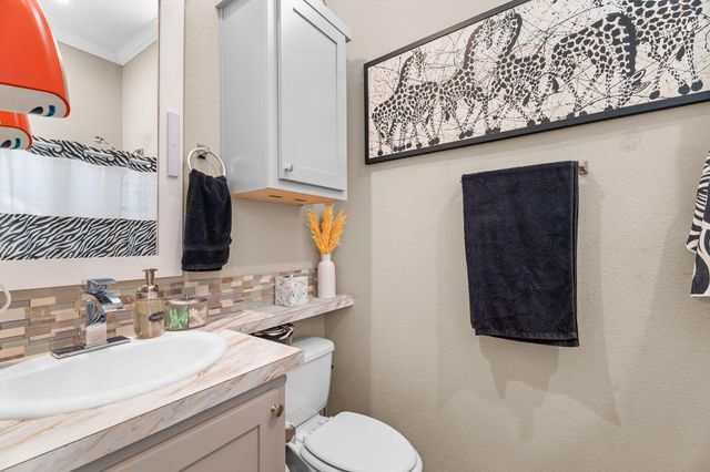 238 Dale Avenue, Hollister, MO 65672