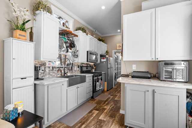 238 Dale Avenue, Hollister, MO 65672