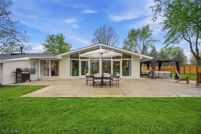 12789 Manchester Drive, Chesterland, OH 44026