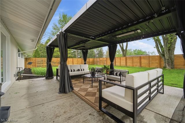 12789 Manchester Drive, Chesterland, OH 44026