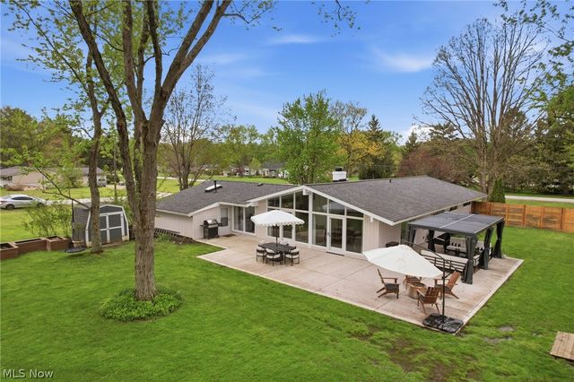 12789 Manchester Drive, Chesterland, OH 44026