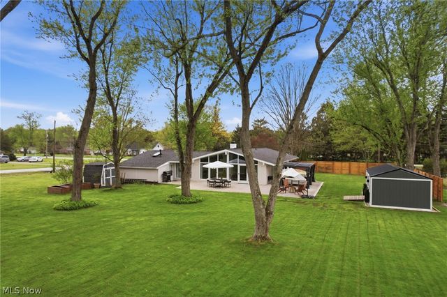 12789 Manchester Drive, Chesterland, OH 44026