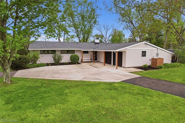 12789 Manchester Drive, Chesterland, OH 44026