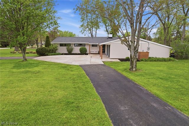 12789 Manchester Drive, Chesterland, OH 44026