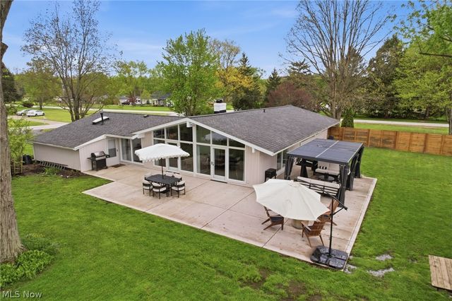 12789 Manchester Drive, Chesterland, OH 44026