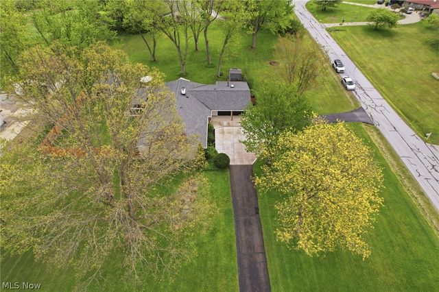 12789 Manchester Drive, Chesterland, OH 44026