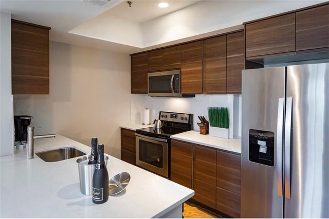 2161 Peachtree Road NE 605, Atlanta, GA 30309