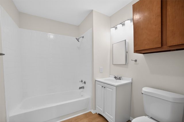 808 Park Street, Commerce, TX 75428