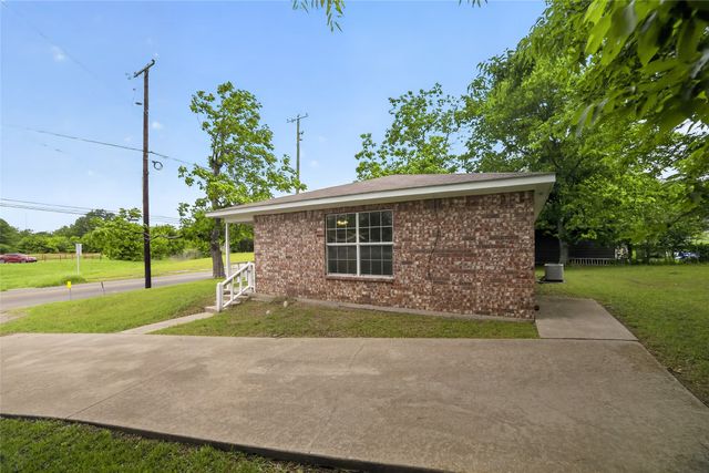 808 Park Street, Commerce, TX 75428
