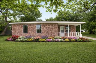 808 Park Street, Commerce, TX 75428