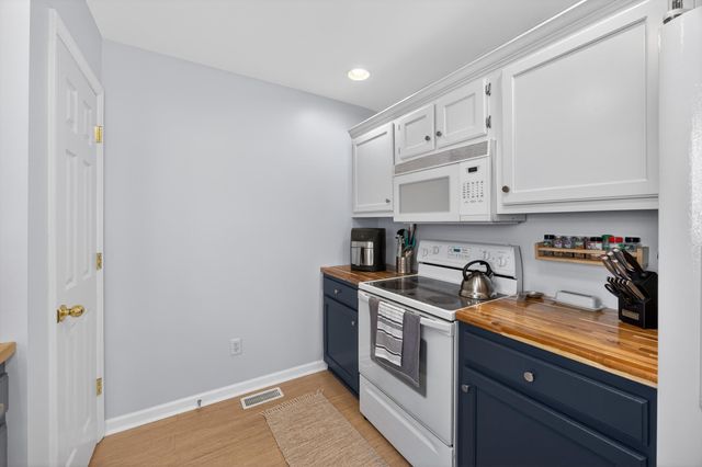 6061 Veronica Drive, Ooltewah, TN 37363