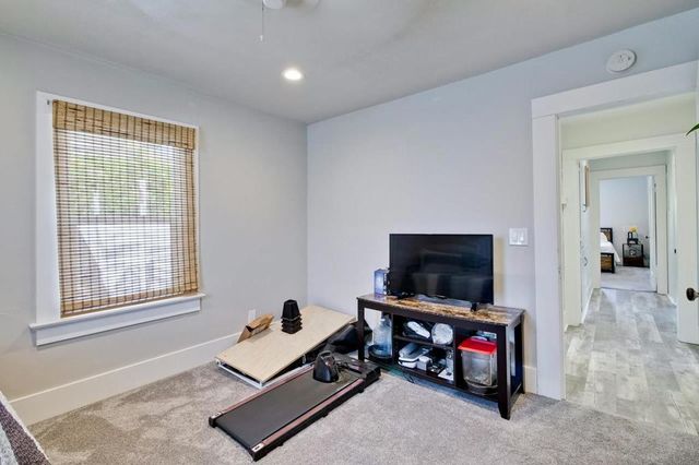 1505 17th Avenue, Santa Cruz, CA 95062