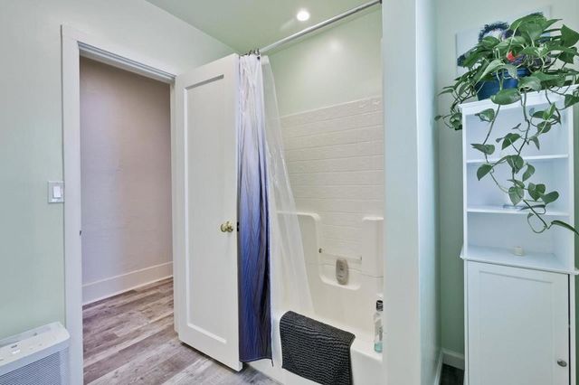 1505 17th Avenue, Santa Cruz, CA 95062