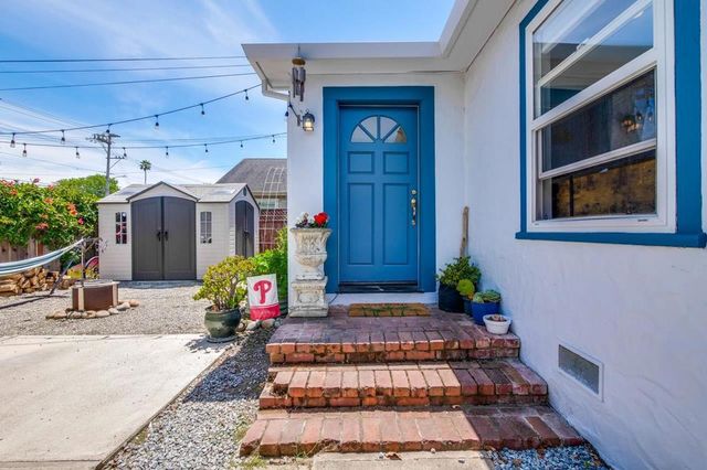 1505 17th Avenue, Santa Cruz, CA 95062