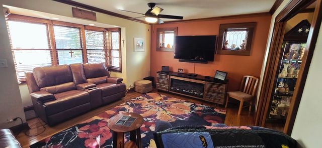 10840 S Ridgeland Avenue, Worth, IL 60482