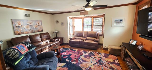 10840 S Ridgeland Avenue, Worth, IL 60482