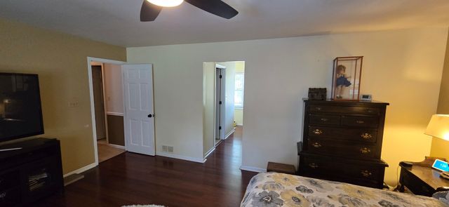 10840 S Ridgeland Avenue, Worth, IL 60482