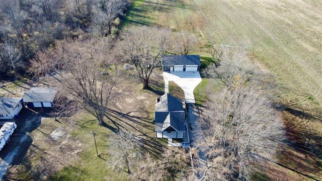 1982 S Benton Center Road, Benton Harbor, MI 49022