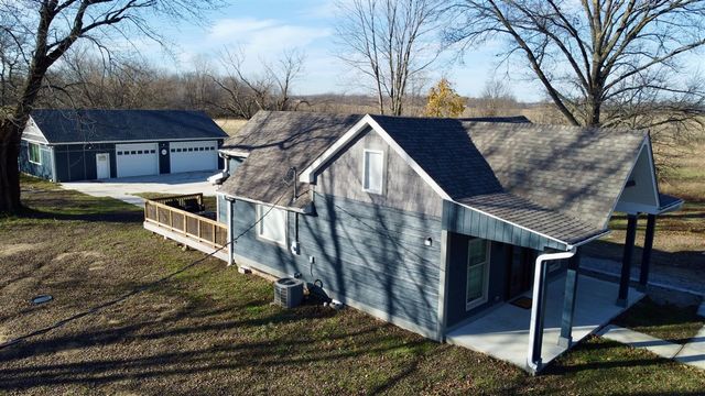1982 S Benton Center Road, Benton Harbor, MI 49022