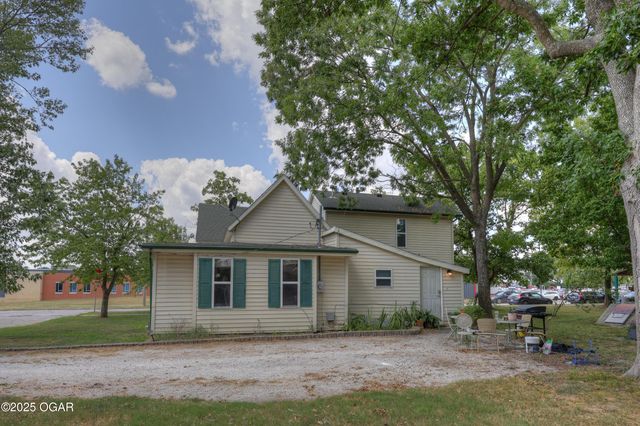 311 S Roney Court, Carl Junction, MO 64834