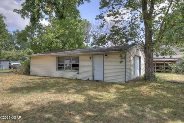 311 S Roney Court, Carl Junction, MO 64834