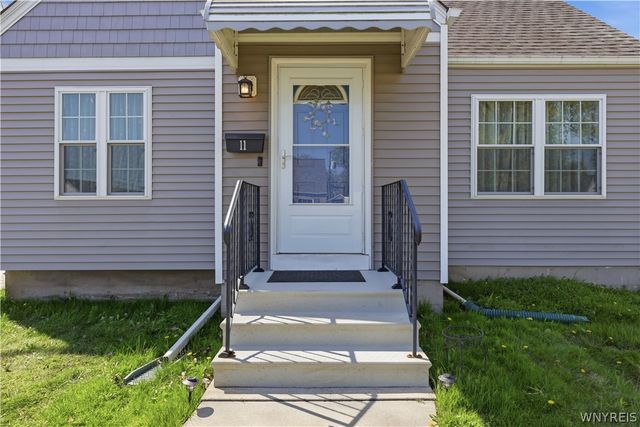 11 Airview Terrace, Cheektowaga, NY 14043