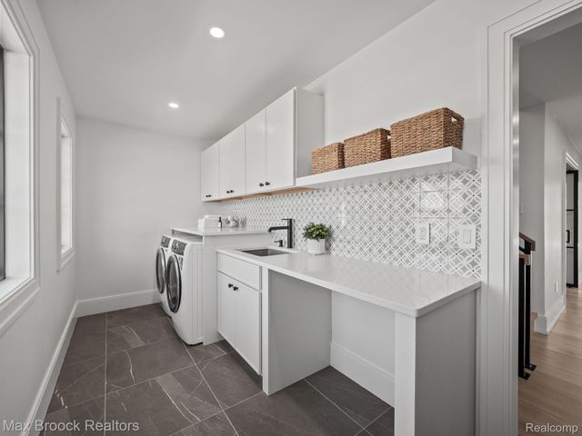 667 OAK Avenue, Birmingham, MI 48009