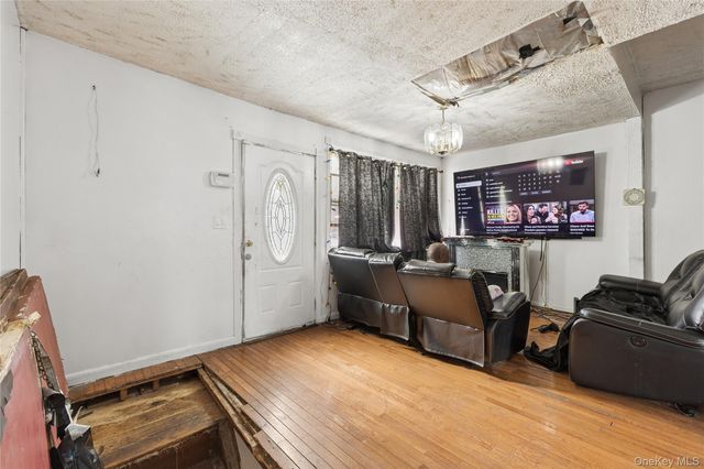 1639 E 55th Street, Brooklyn, NY 11234