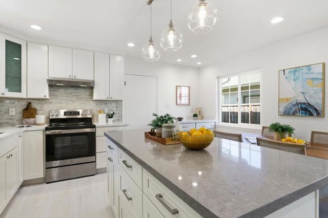 939 Kingfisher Drive, San Jose, CA 95125