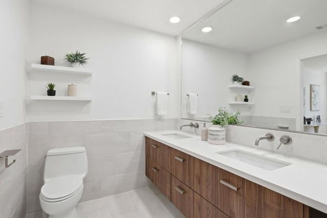 939 Kingfisher Drive, San Jose, CA 95125