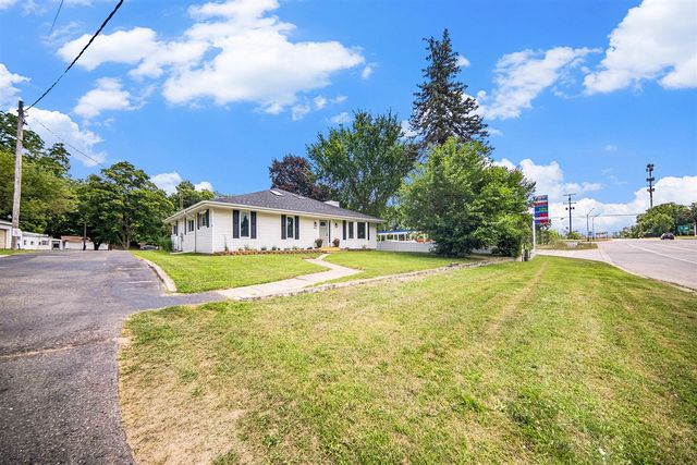 1945 Cooper Street, Jackson, MI 49202